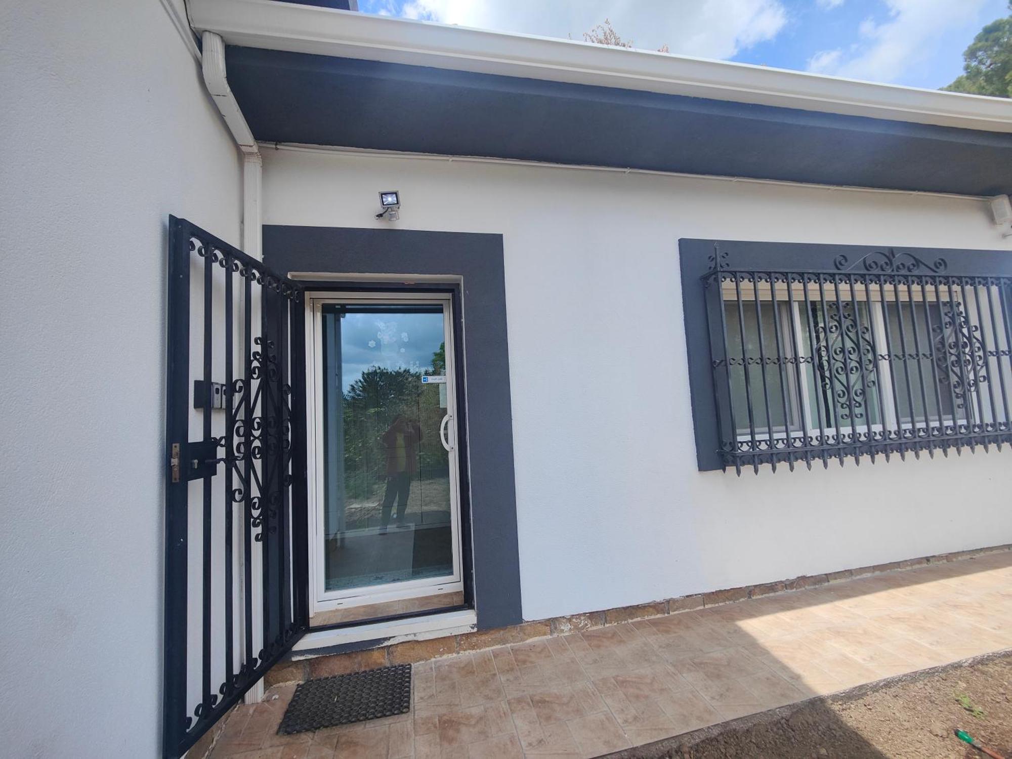 Chalet Con Piscina Y Jacuzzi En Madrid Alquila Habitaciones Algete Ngoại thất bức ảnh