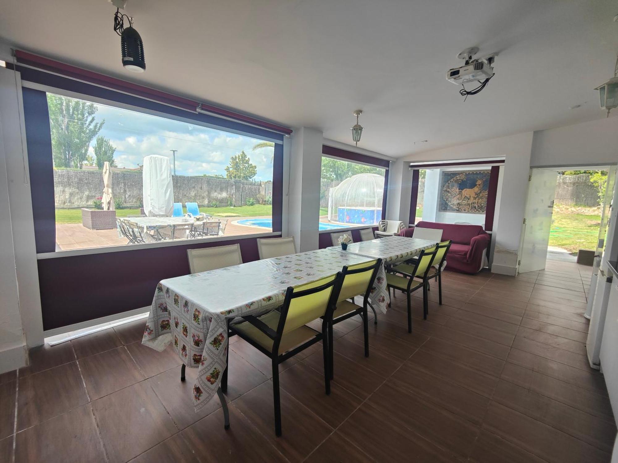 Chalet Con Piscina Y Jacuzzi En Madrid Alquila Habitaciones Algete Ngoại thất bức ảnh